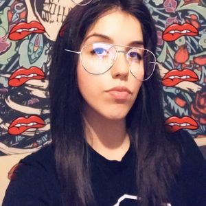 Meet your Posher, Alexis